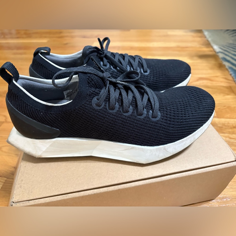 Allbirds Men’s tree flyer I Natural Black ( blizzard sole) size M11